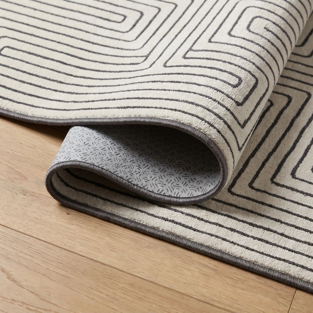 Labyrinth Black and Ivory Rug detail